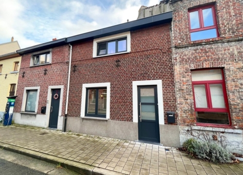 Gerenoveerde, instapklare stadswoning met terras én tuin te Sint-Amandsberg (Gent)!