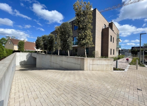 Nieuwbouwappartement met 2 slaapkamers, tuin en garage te Beveren (Roeselare)!