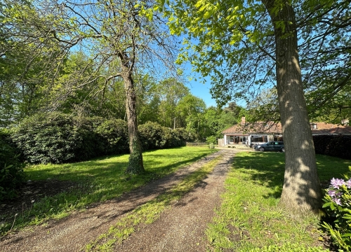 Instapklare HOB met 3 kamers (+ extra mogelijkheden), tuin & oprit in de groene omgeving van Ruddervoorde!