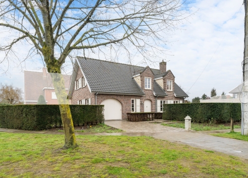Vrijstaande woning vlakbij centrum Roeselare!