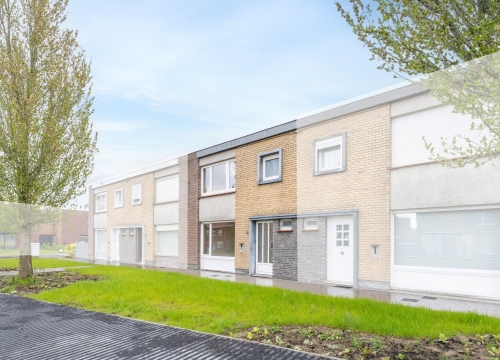 Op te frissen gezinswoning met 3 slaapkamers, garage & uitweg te Roeselare!