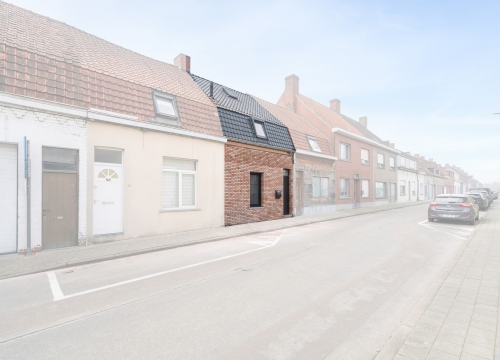 Instapklare woning met 2 slaapkamers & tuin te Meulebeke!