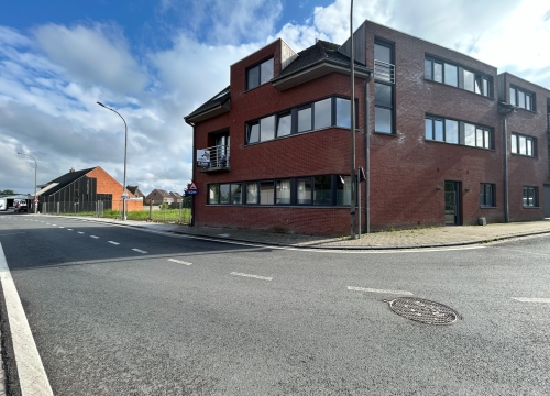 Instapklaar appartement met 2 slaapkamers, 2 terrassen & autostaanplaats te Egem!