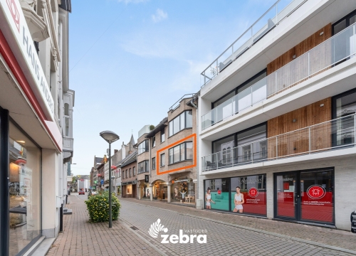 Lichtrijk 2-slaapkamerappartement met zonneterras en garage te centrum Torhout!