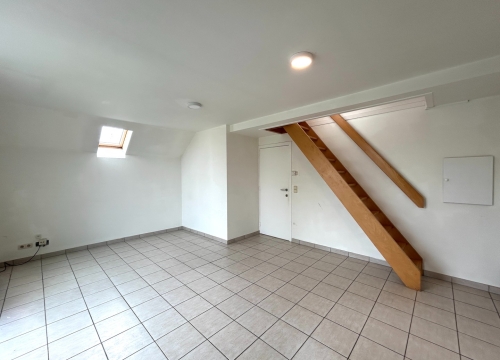 Instapklaar duplex-appartement met twee slaapkamers te Ardooie!