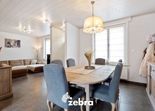 Instapklare woning met drie slaapkamers in Dentergem!