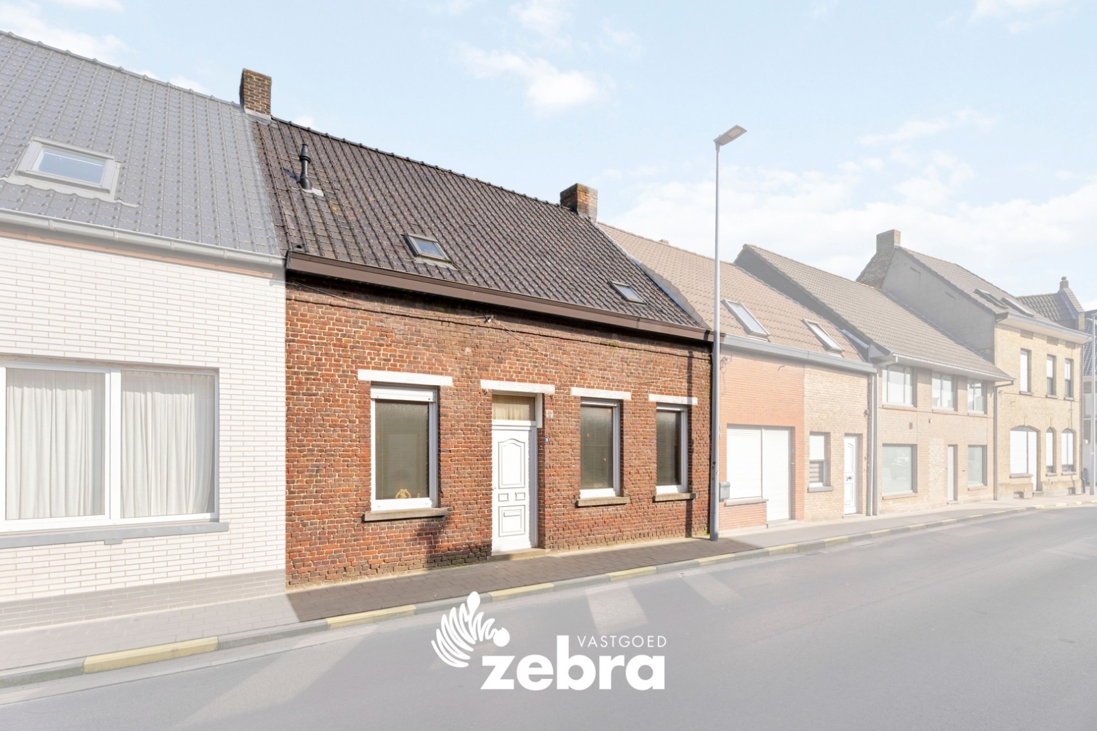 Te renoveren woning met 4 slaapkamers Pittem!