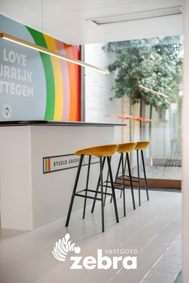 Stijlvol en veelzijdig handelspand op een toplocatie te Roeselare!