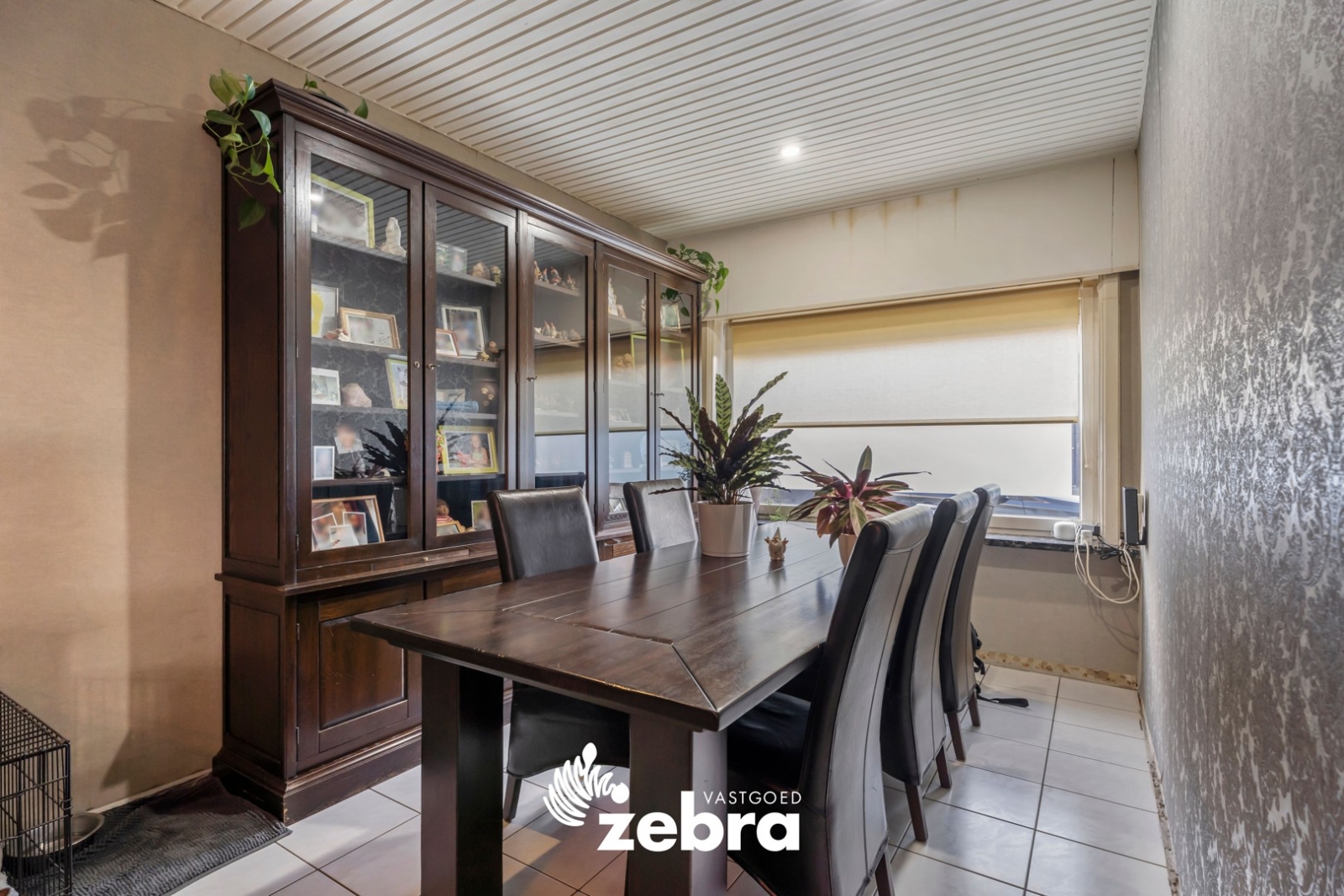 Instapklare woning met 4 slaapkamers en tuin te Oostrozebeke!